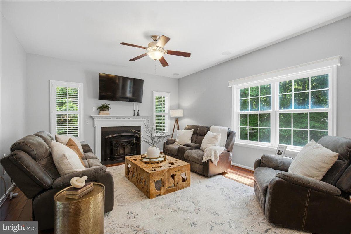 2424 Springbrook Court photo 23