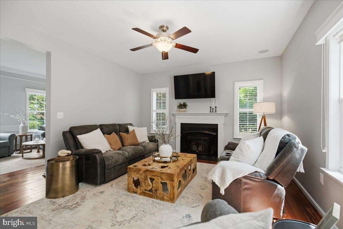 2424 Springbrook Court photo 24