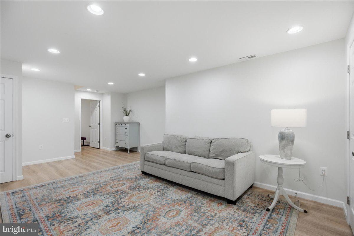 2424 Springbrook Court photo 73
