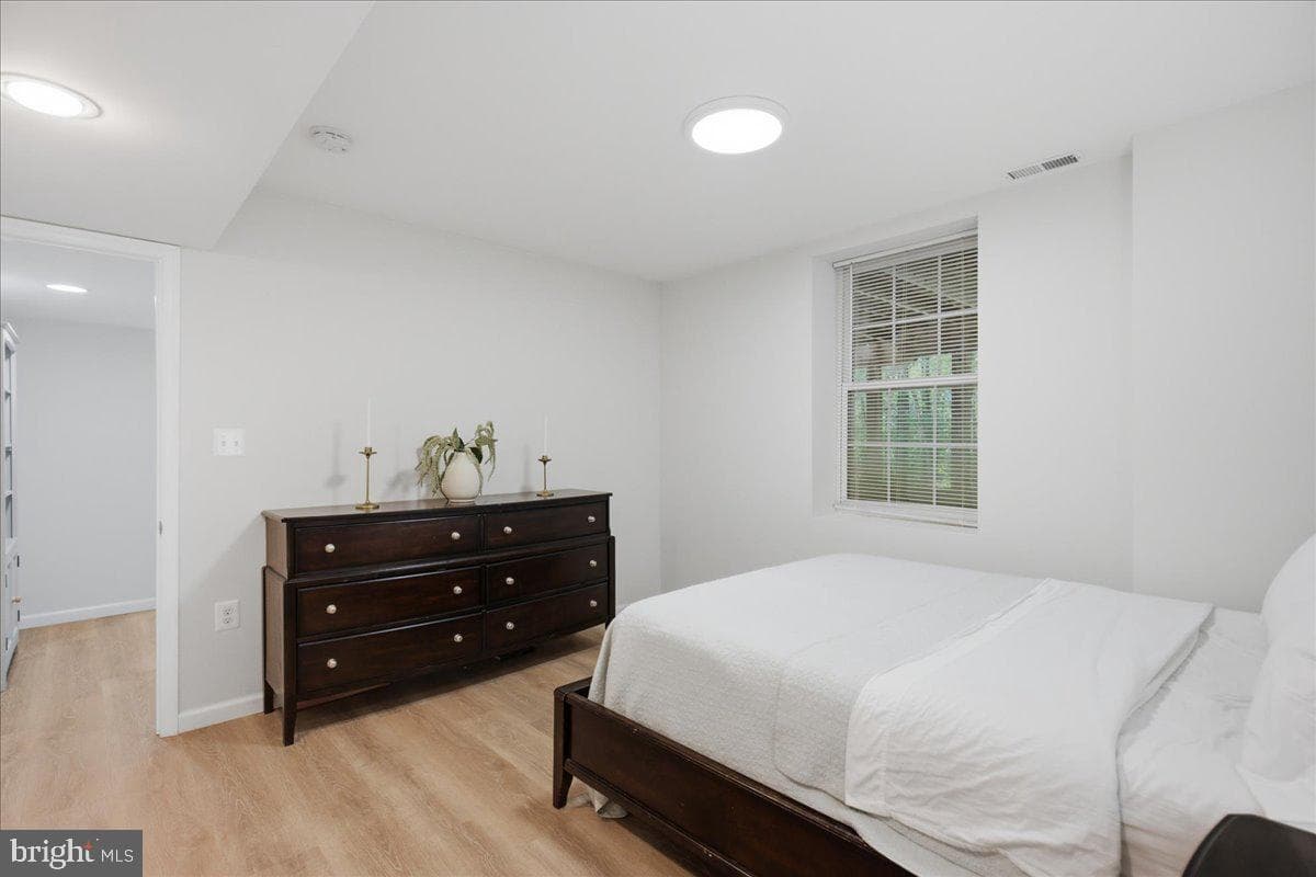 2424 Springbrook Court photo 76
