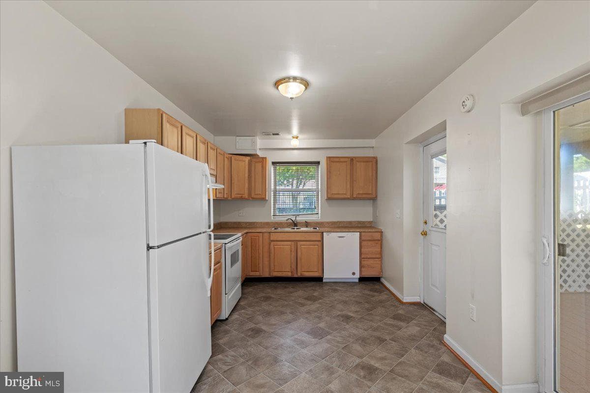 4032 5th Street photo 33