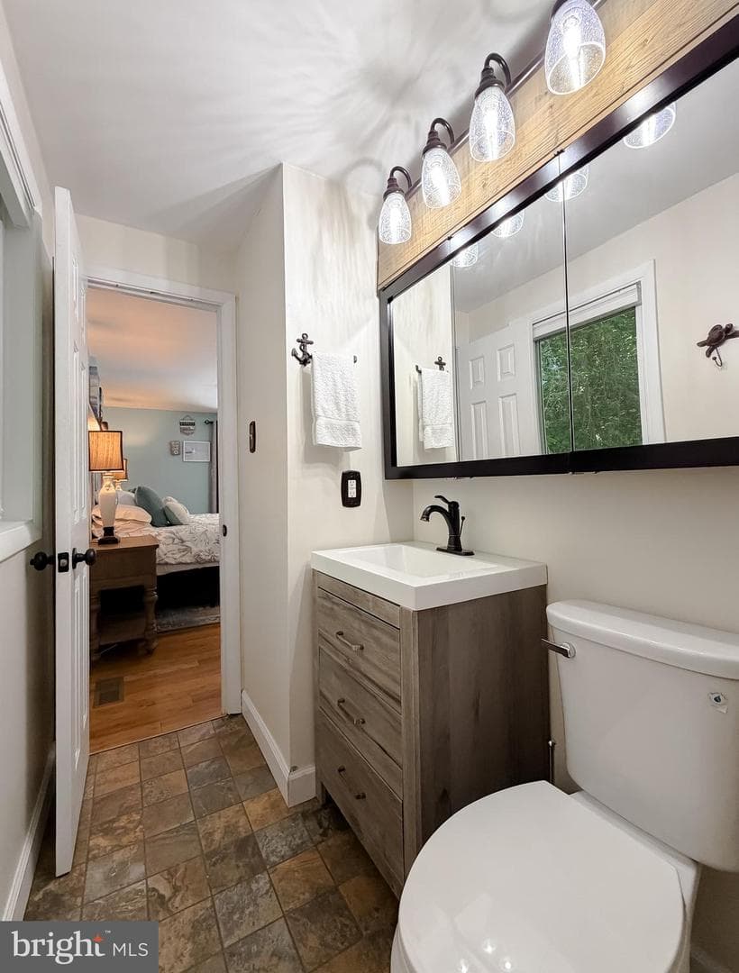 272 Elkins Lane photo 44