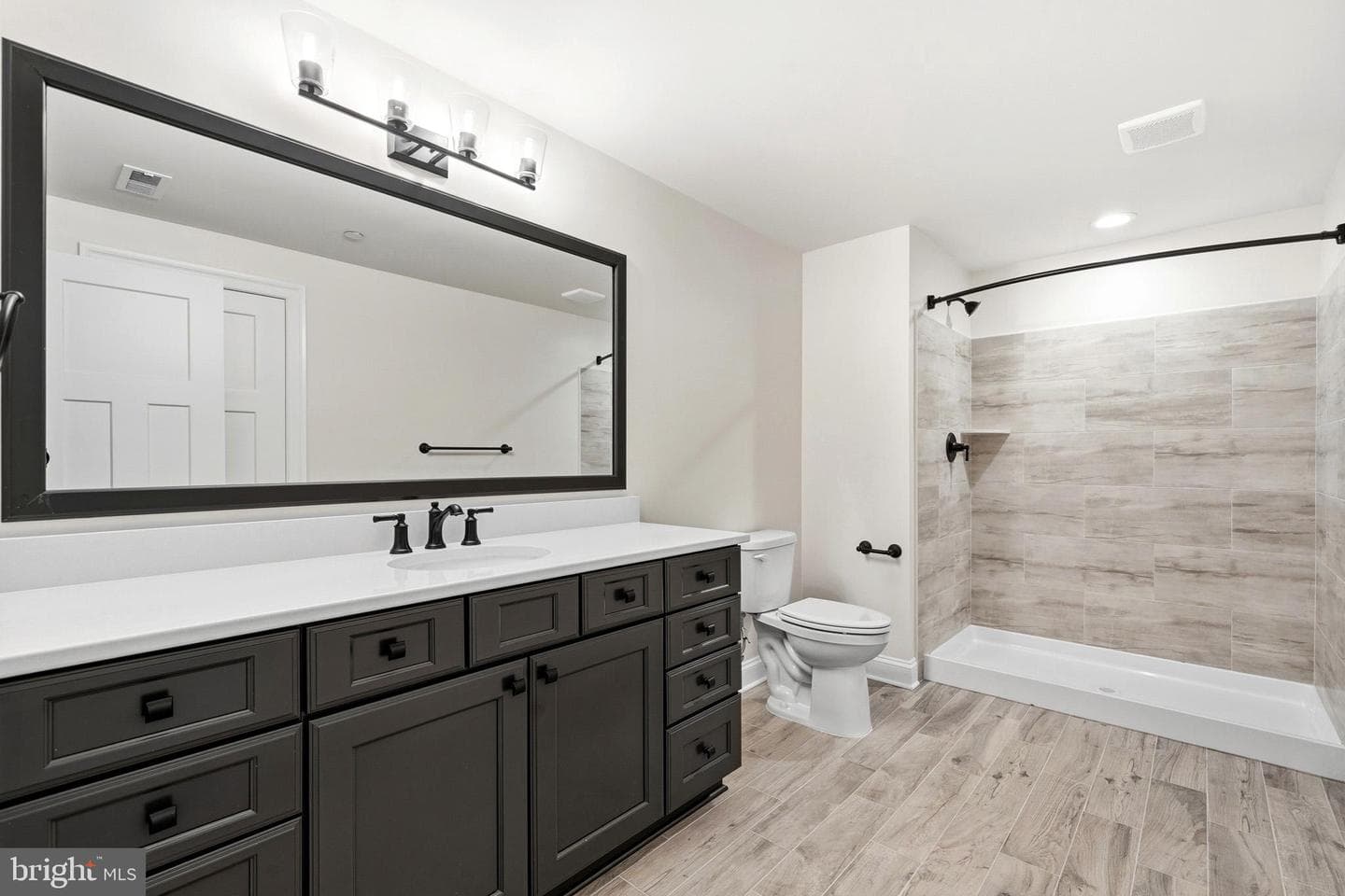 985 Bounty Place photo 88