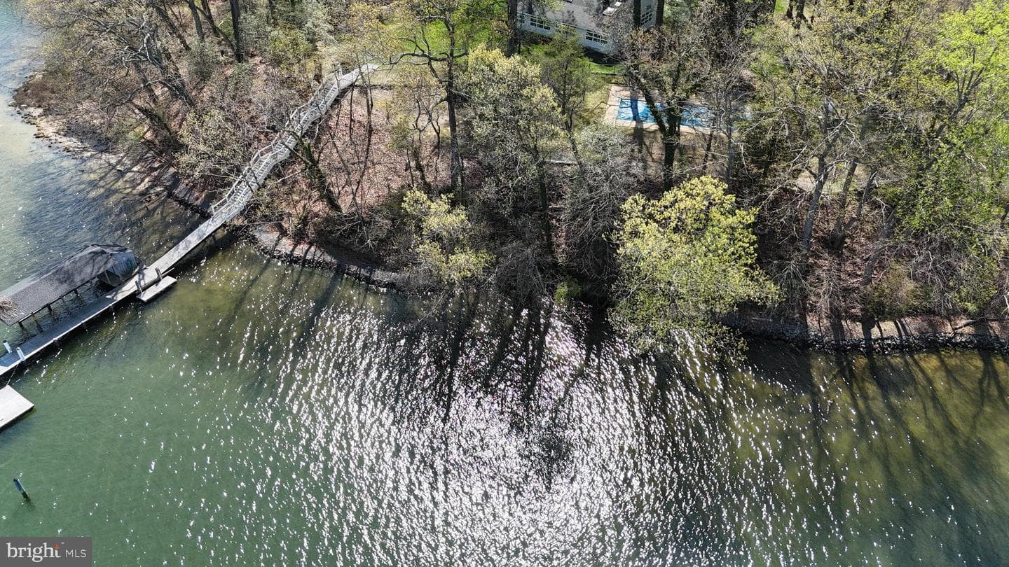 2237 Garrity Rd photo 4