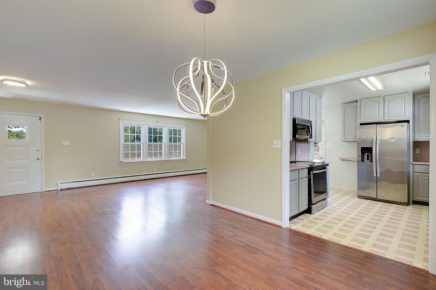 2546 Hillside Drive photo 6
