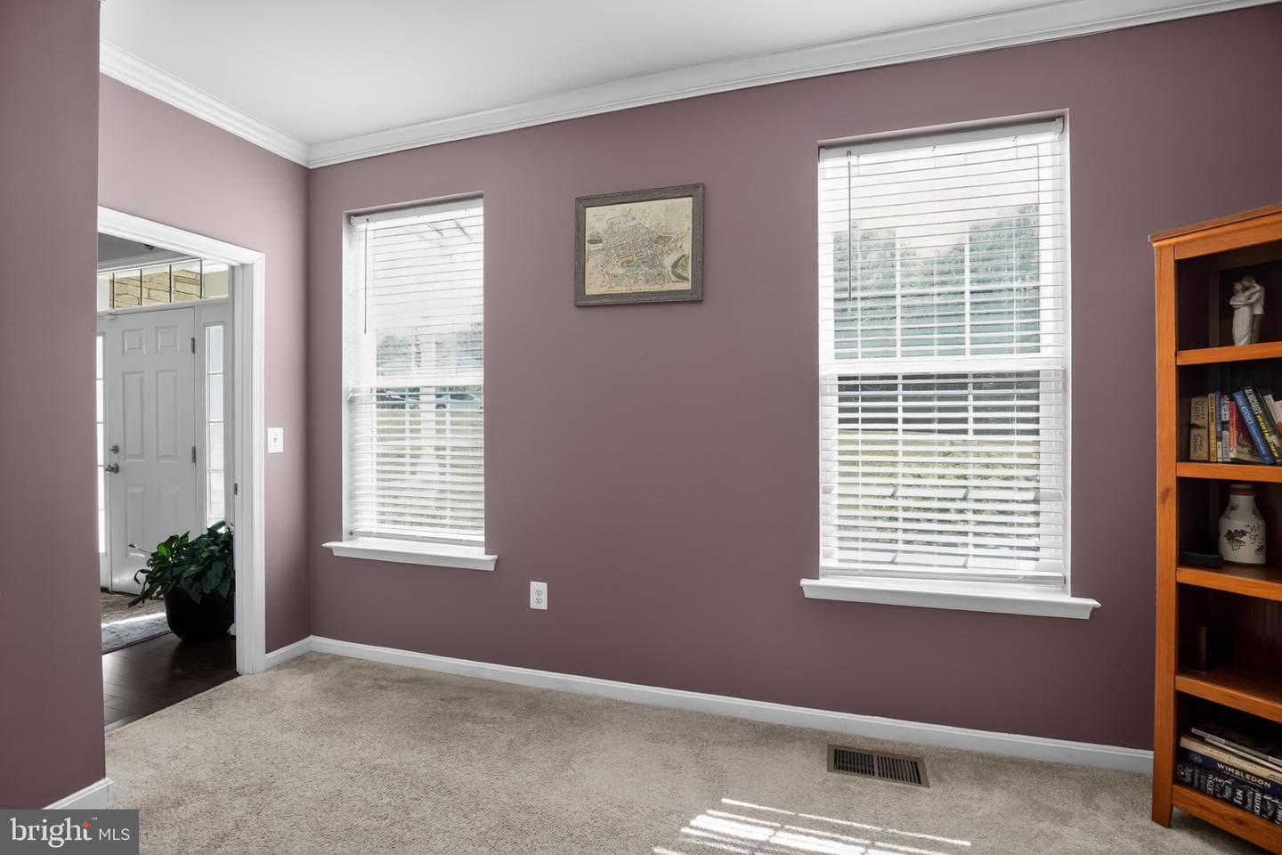 485 Sylvan Place photo 5