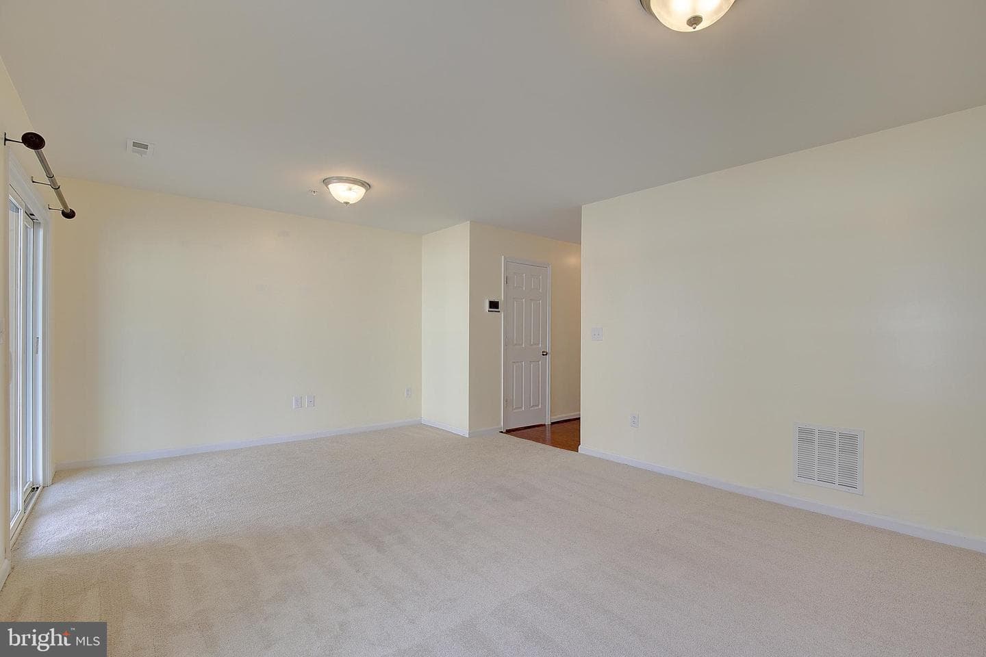 105 Polo Way photo 10