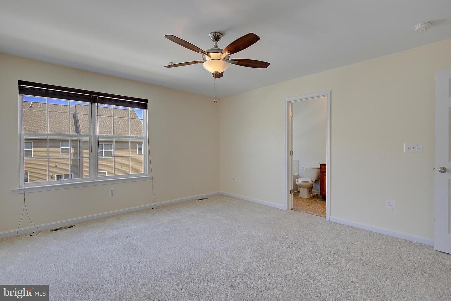 105 Polo Way photo 30