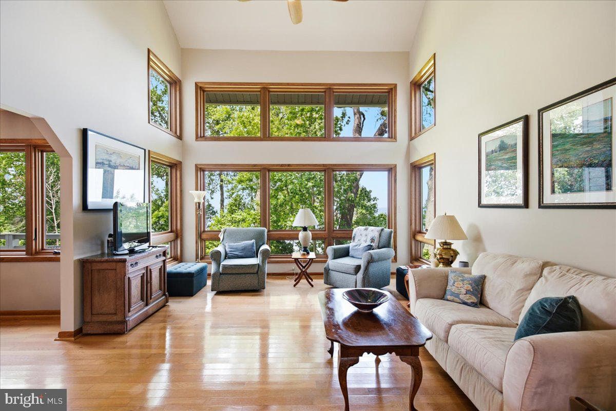 2400 Vern Road photo 21