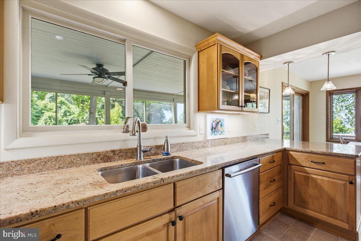 2400 Vern Road photo 36