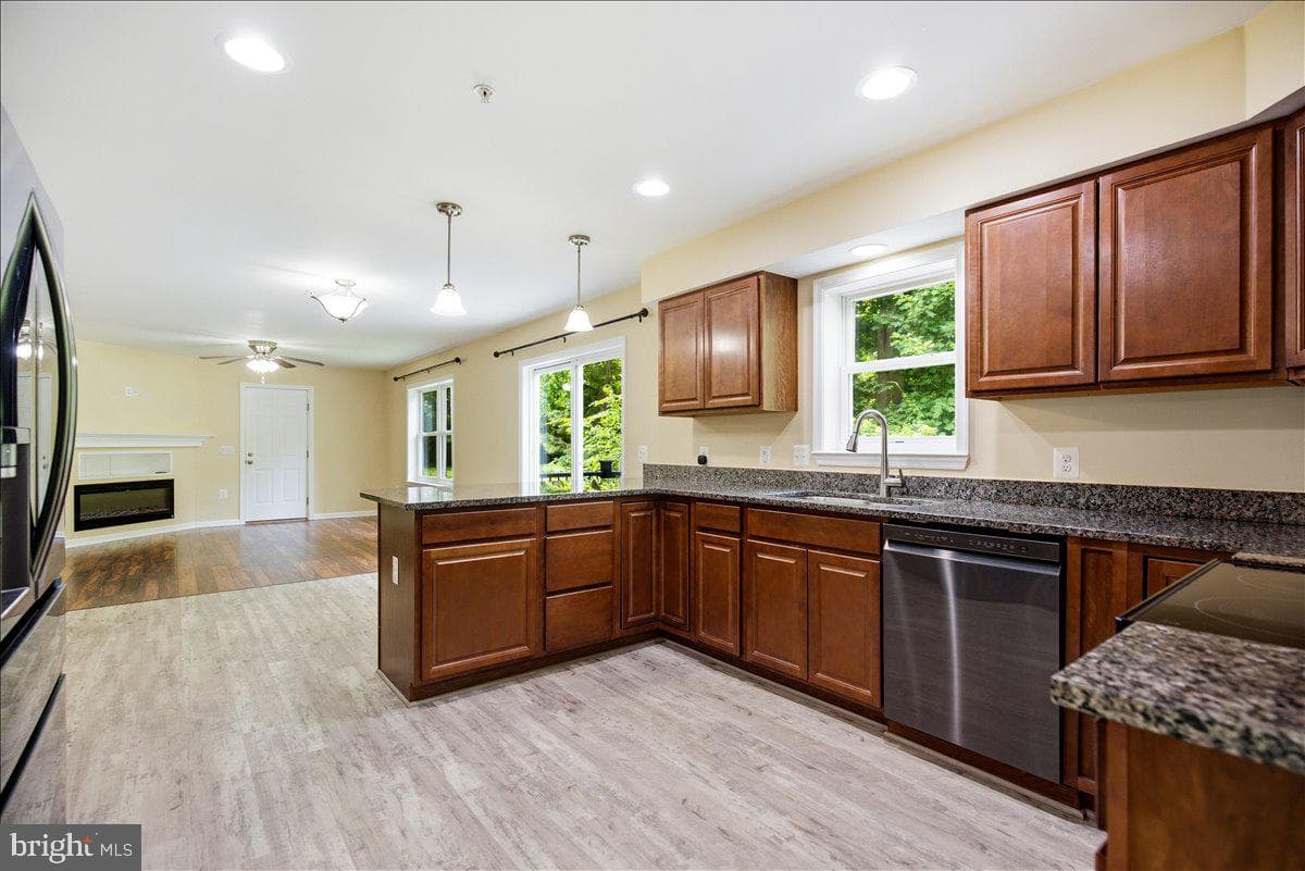 3955 Breezy Point Road photo 15