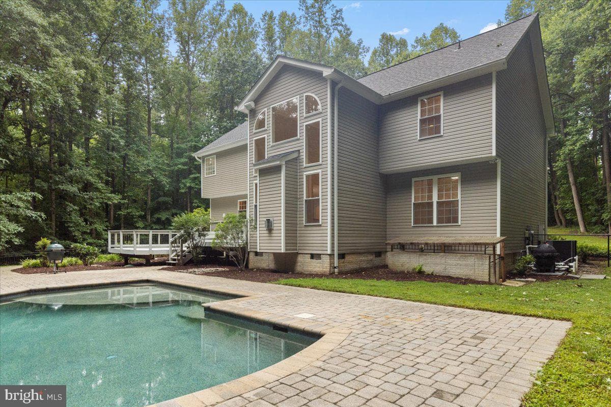 1830 Fenwicke Court photo 3