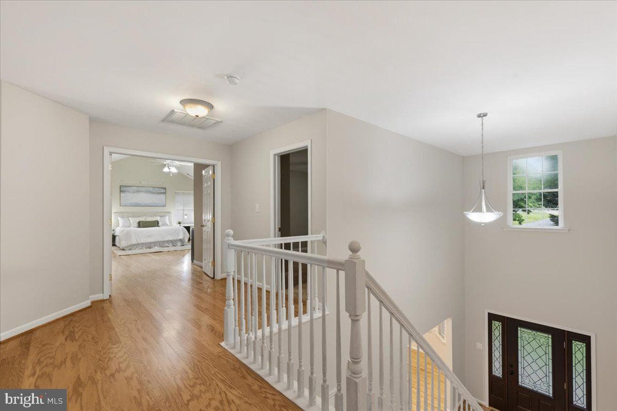 1830 Fenwicke Court photo 34