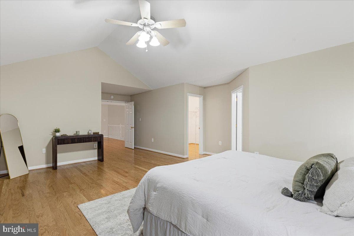 1830 Fenwicke Court photo 36