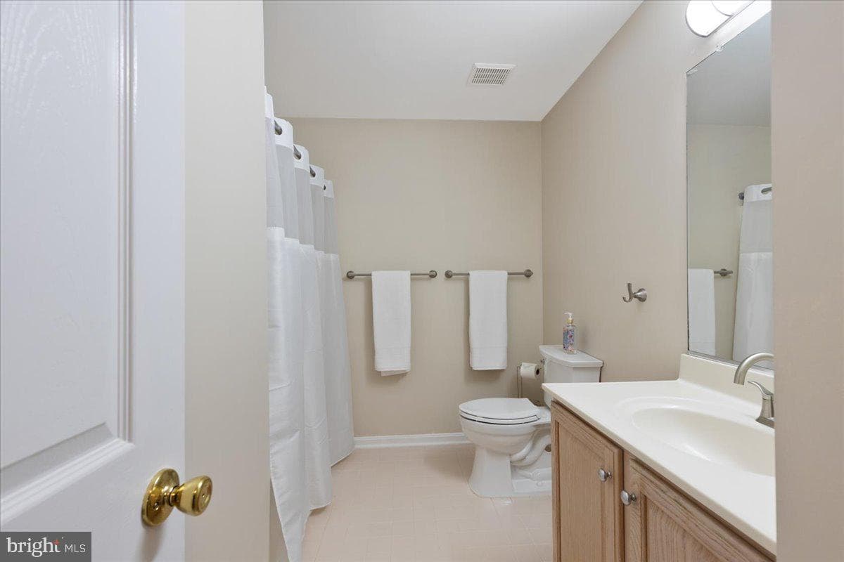 1830 Fenwicke Court photo 47