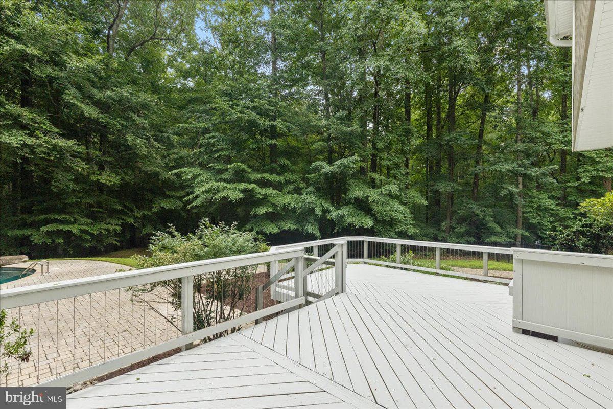 1830 Fenwicke Court photo 58