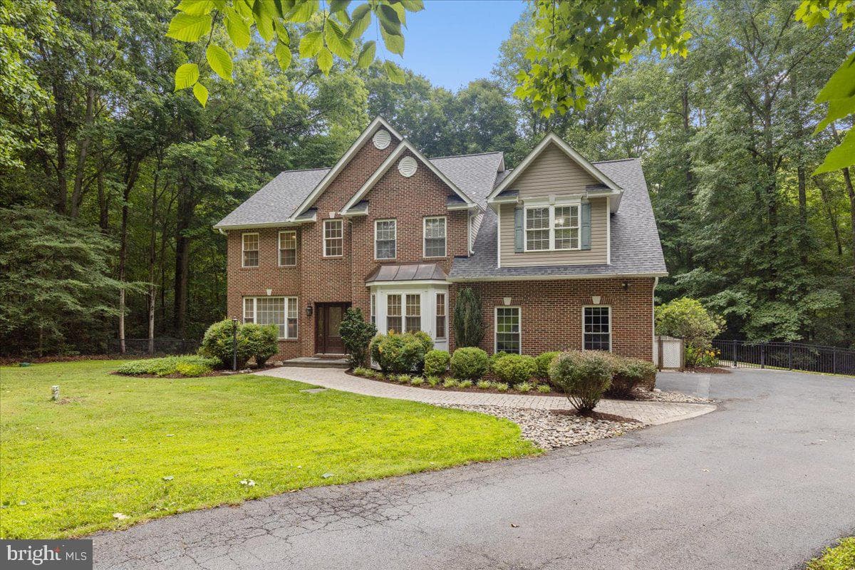 1830 Fenwicke Court photo 6