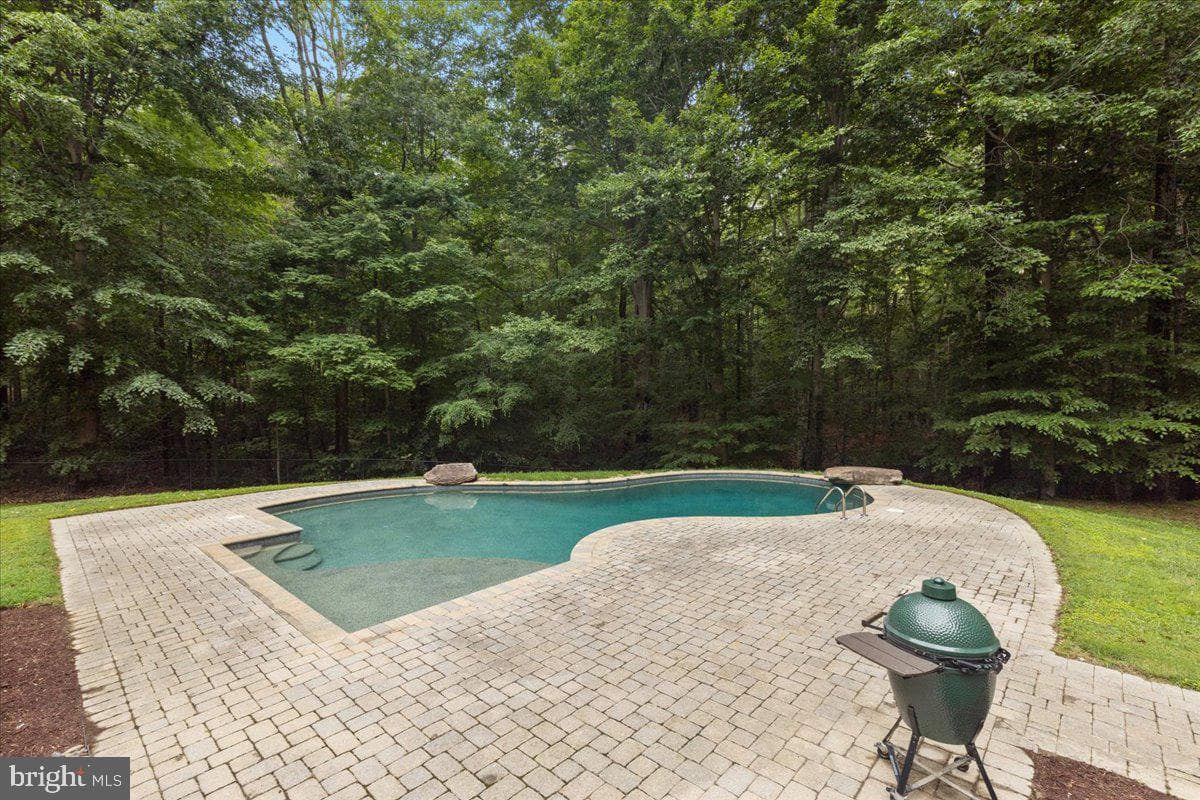 1830 Fenwicke Court photo 60