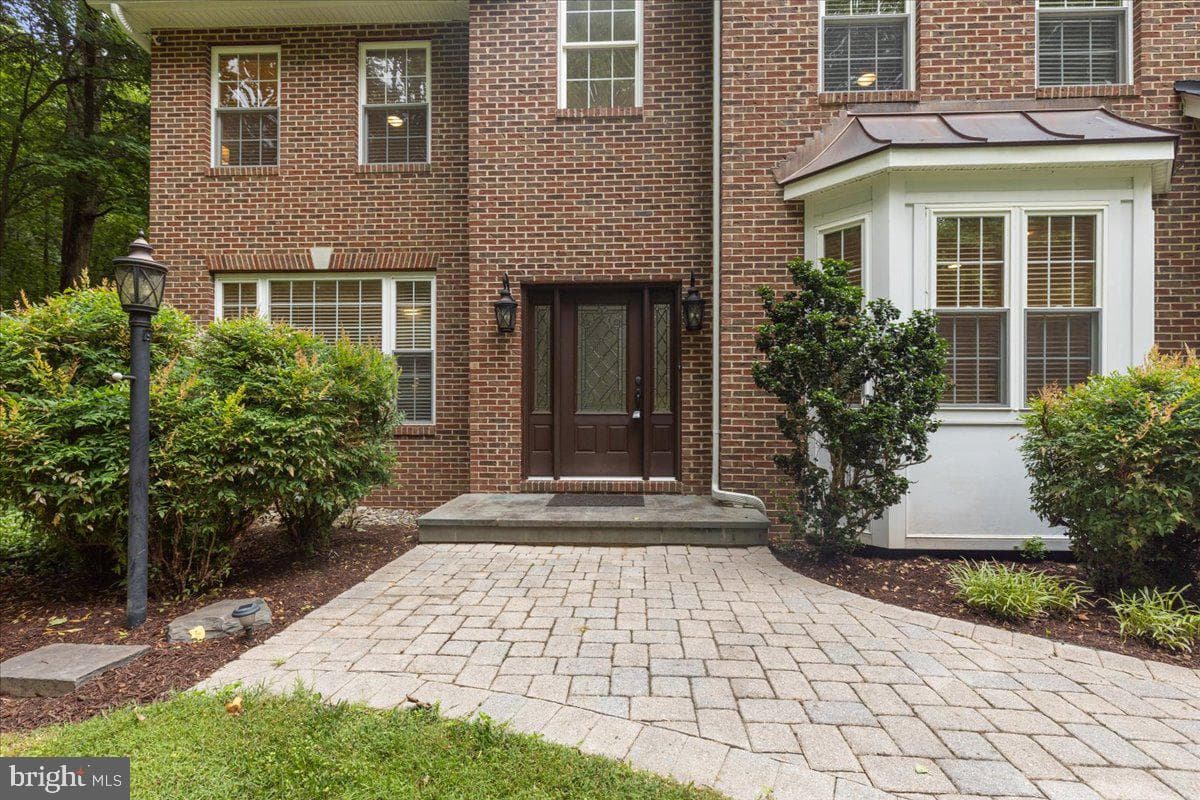 1830 Fenwicke Court photo 8