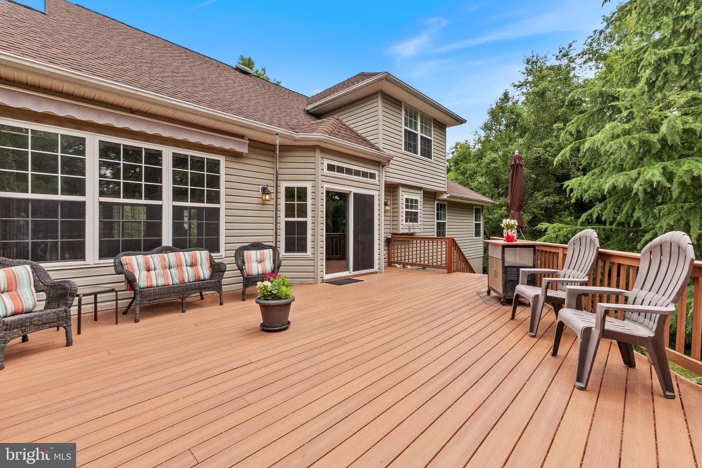 745 Bella Vista Drive photo 3