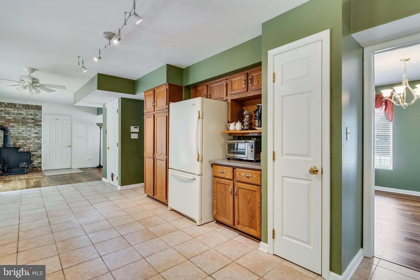 1155 Scenic Way photo 17
