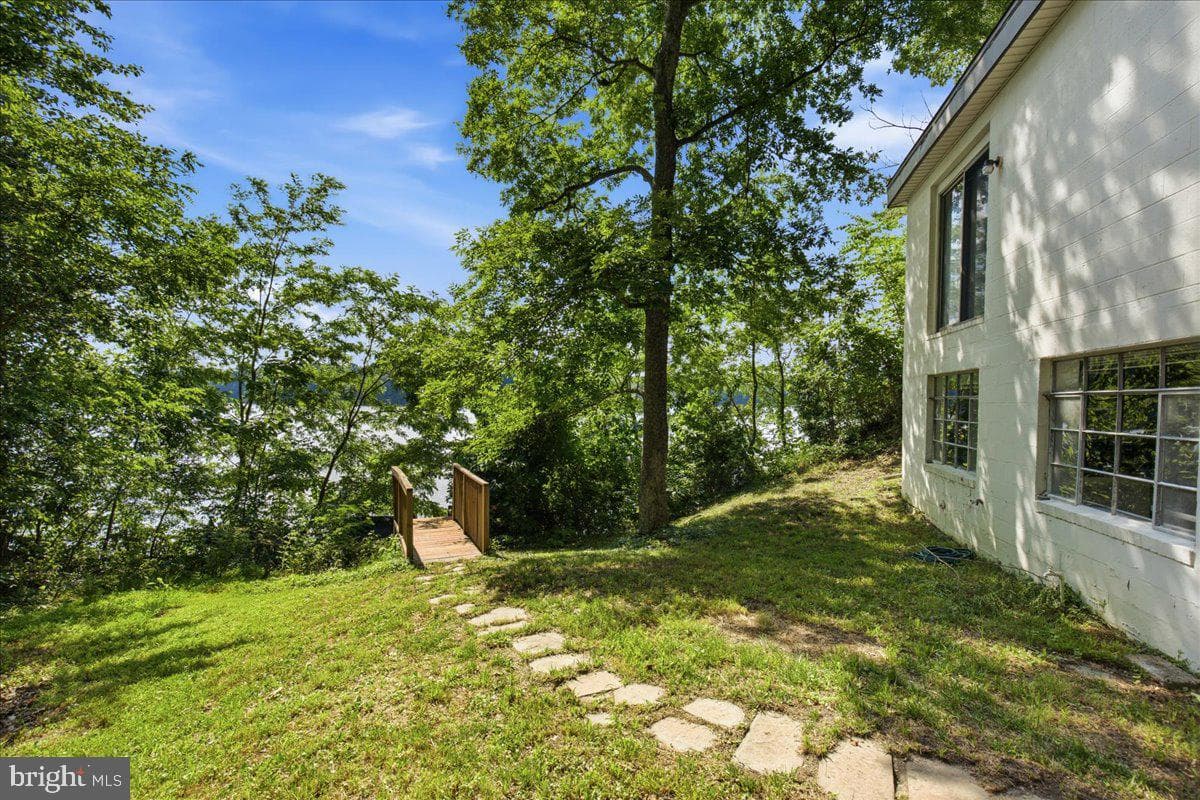 4189 Hance Road photo 5