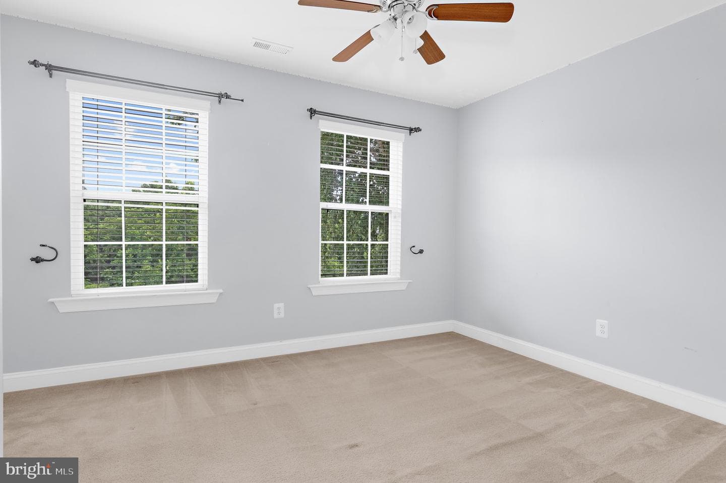 3671 Middle Ground Court photo 32