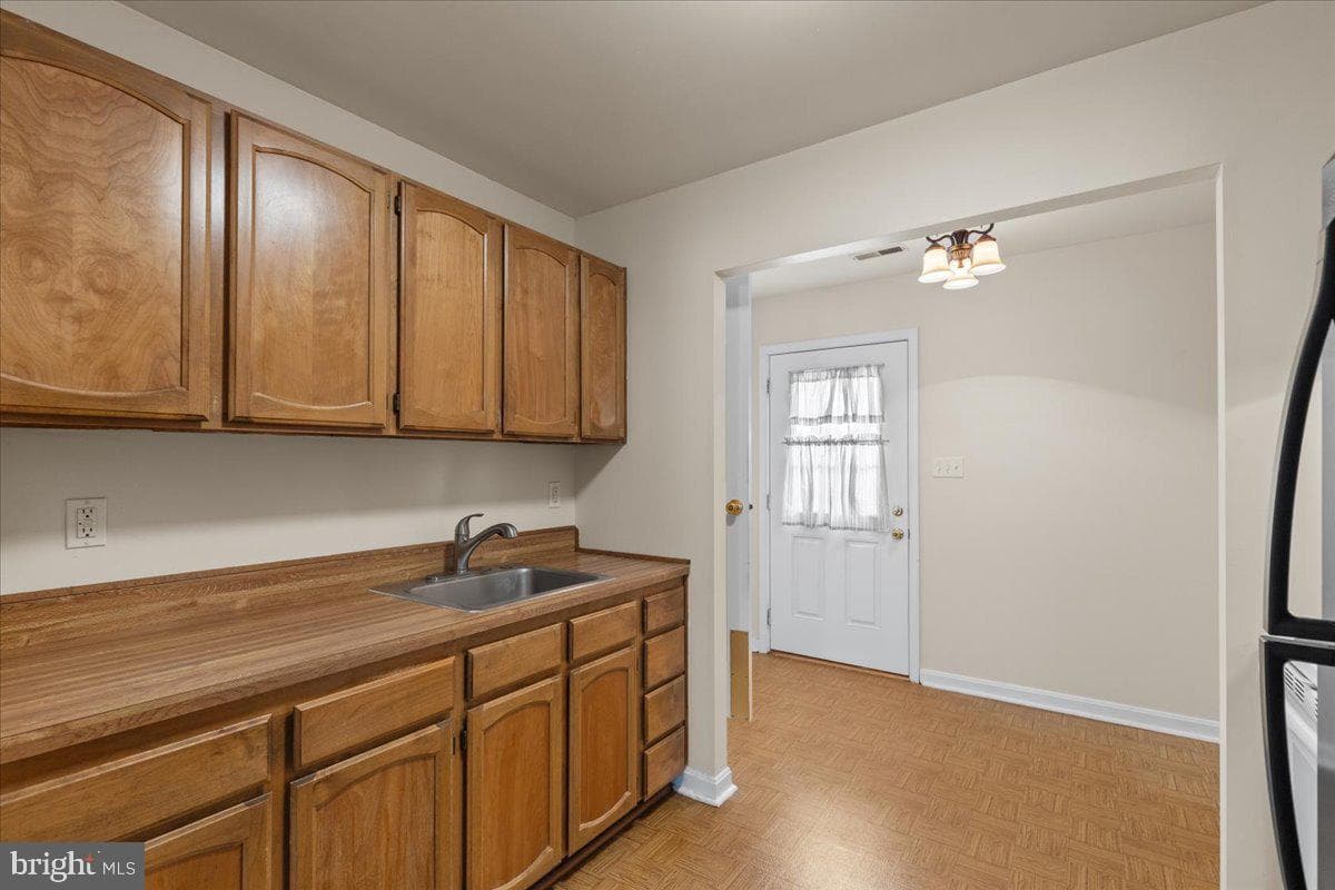 8407 Wesley Stinnett Boulevard photo 32