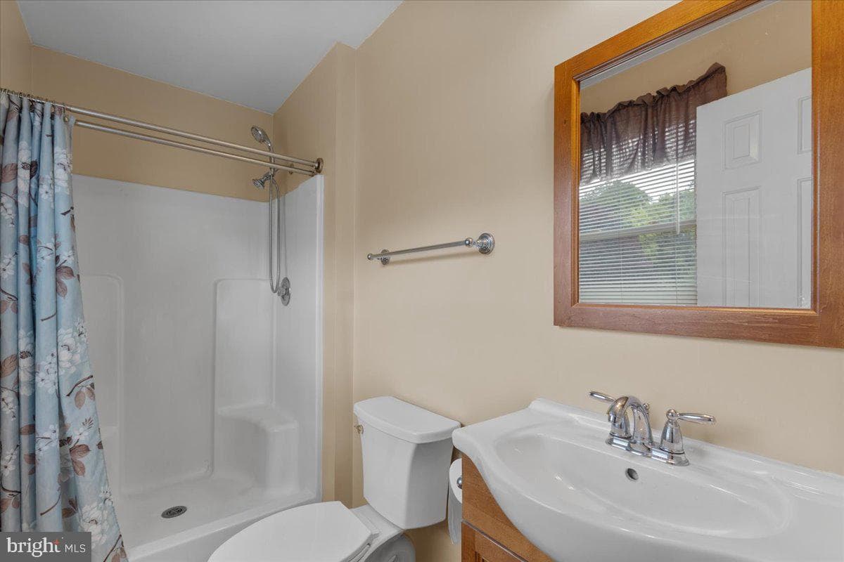 8407 Wesley Stinnett Boulevard photo 46
