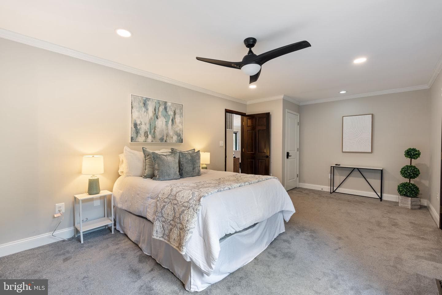 8271 Sycamore Terrace photo 24