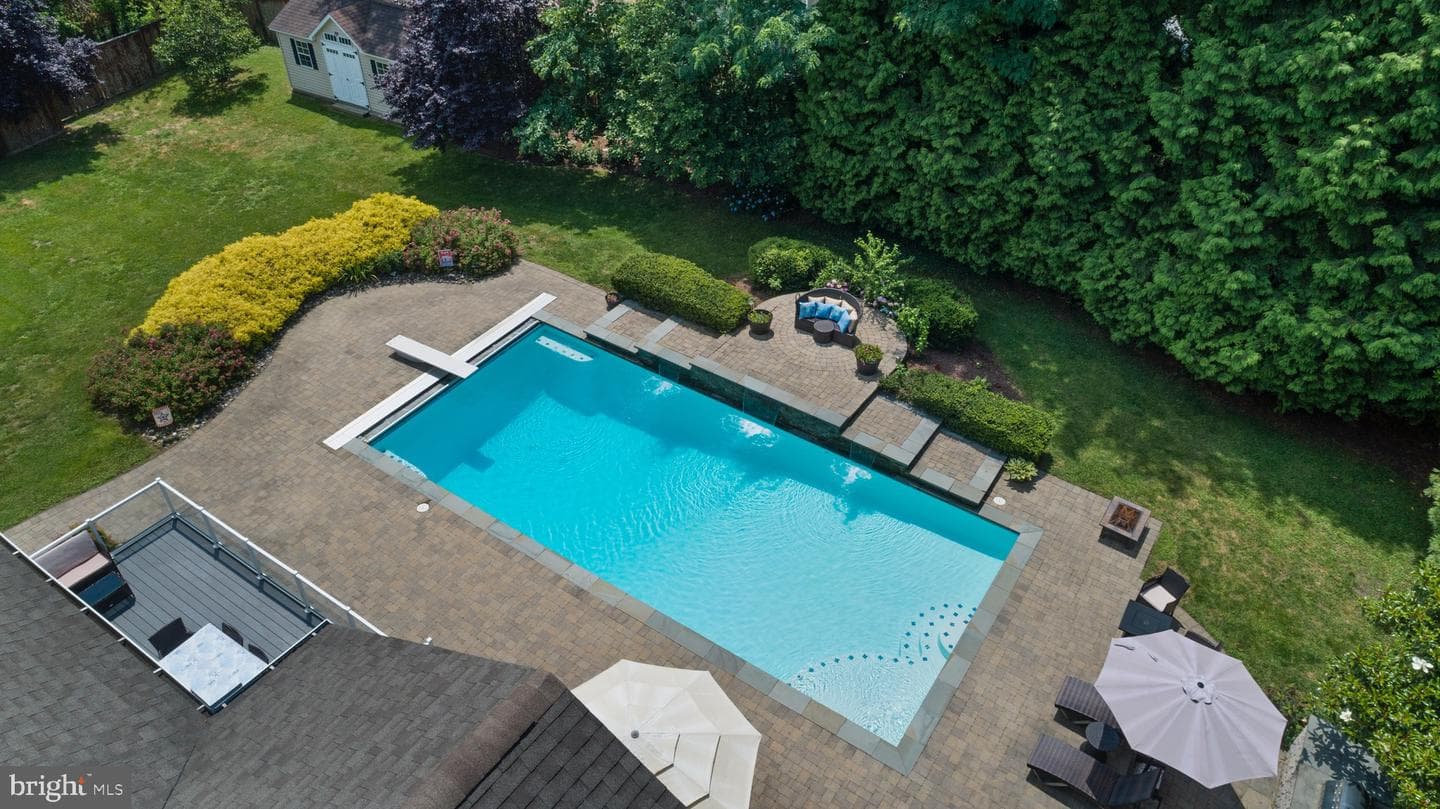 3325 Cox Road photo 103