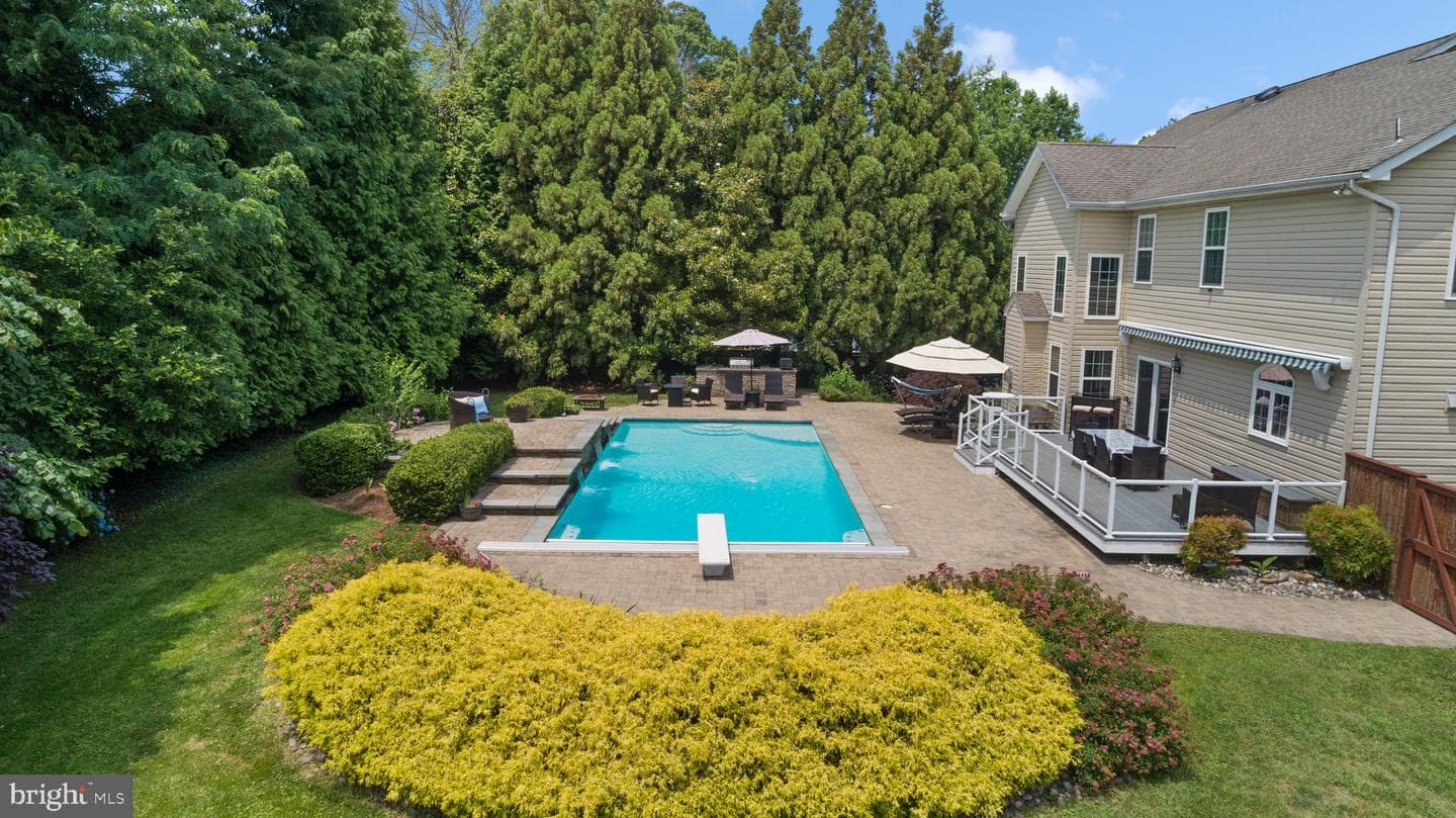 3325 Cox Road photo 104