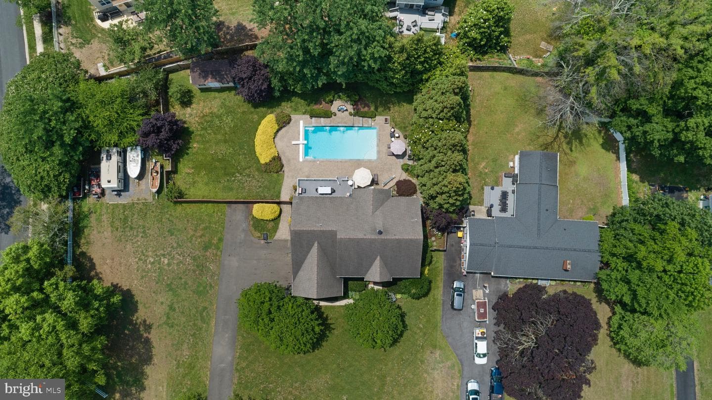 3325 Cox Road photo 98