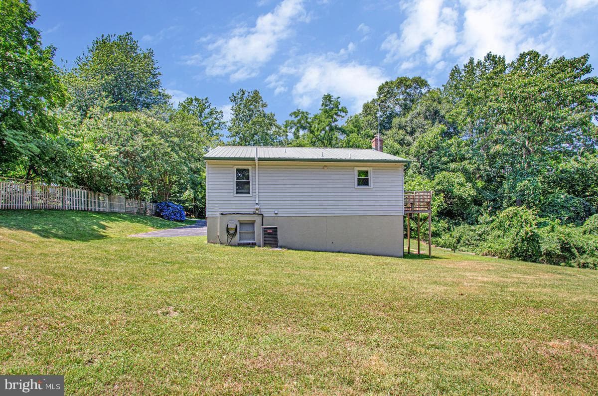 2811 Glasgow Way photo 29