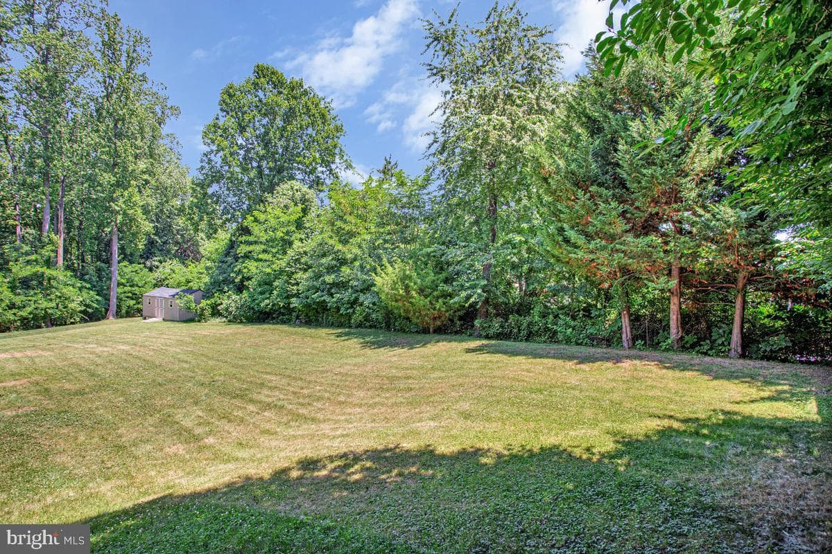 2811 Glasgow Way photo 38