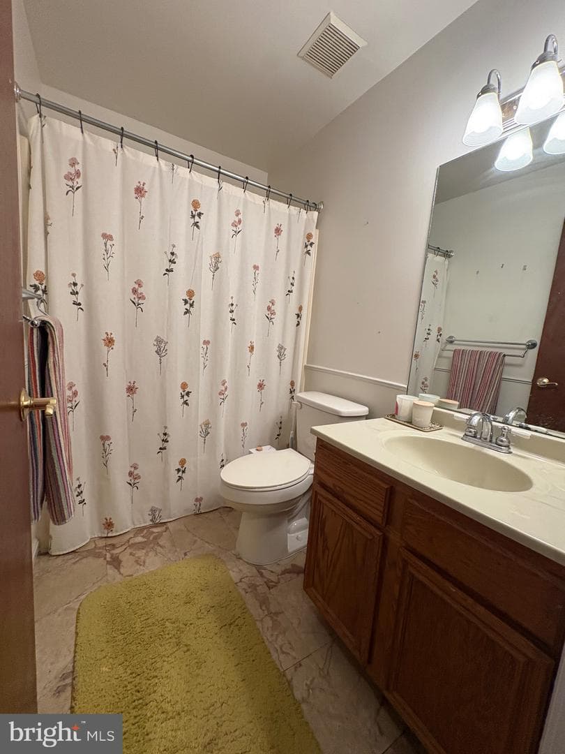 5885 Valley photo 16