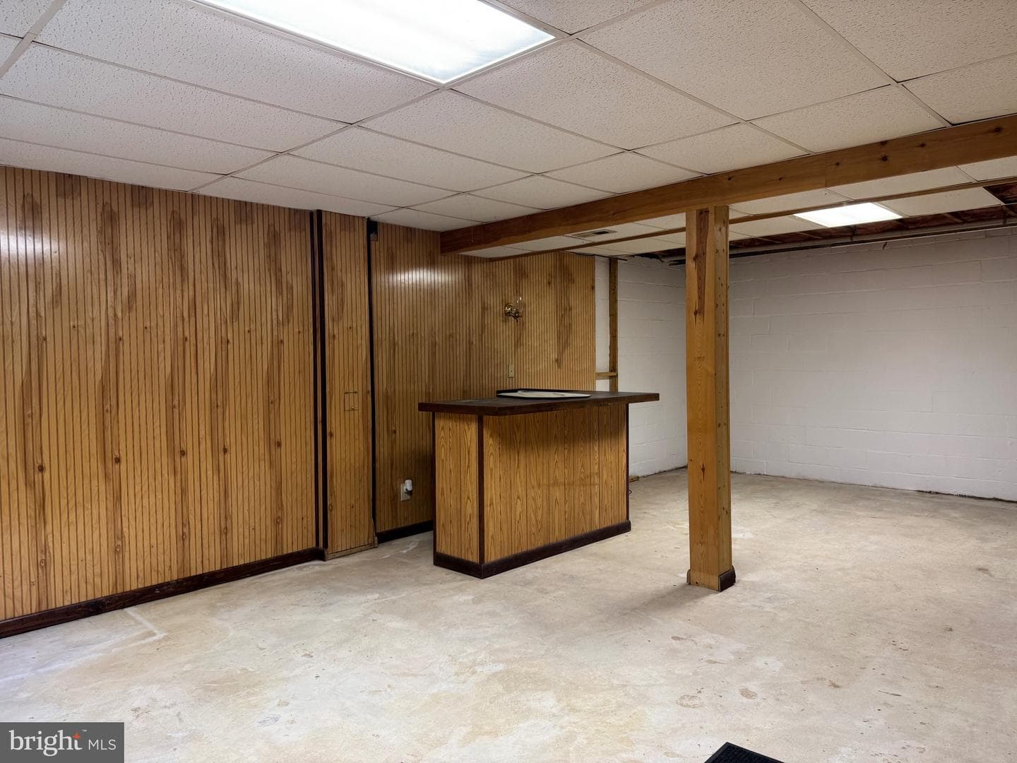 5885 Valley photo 27
