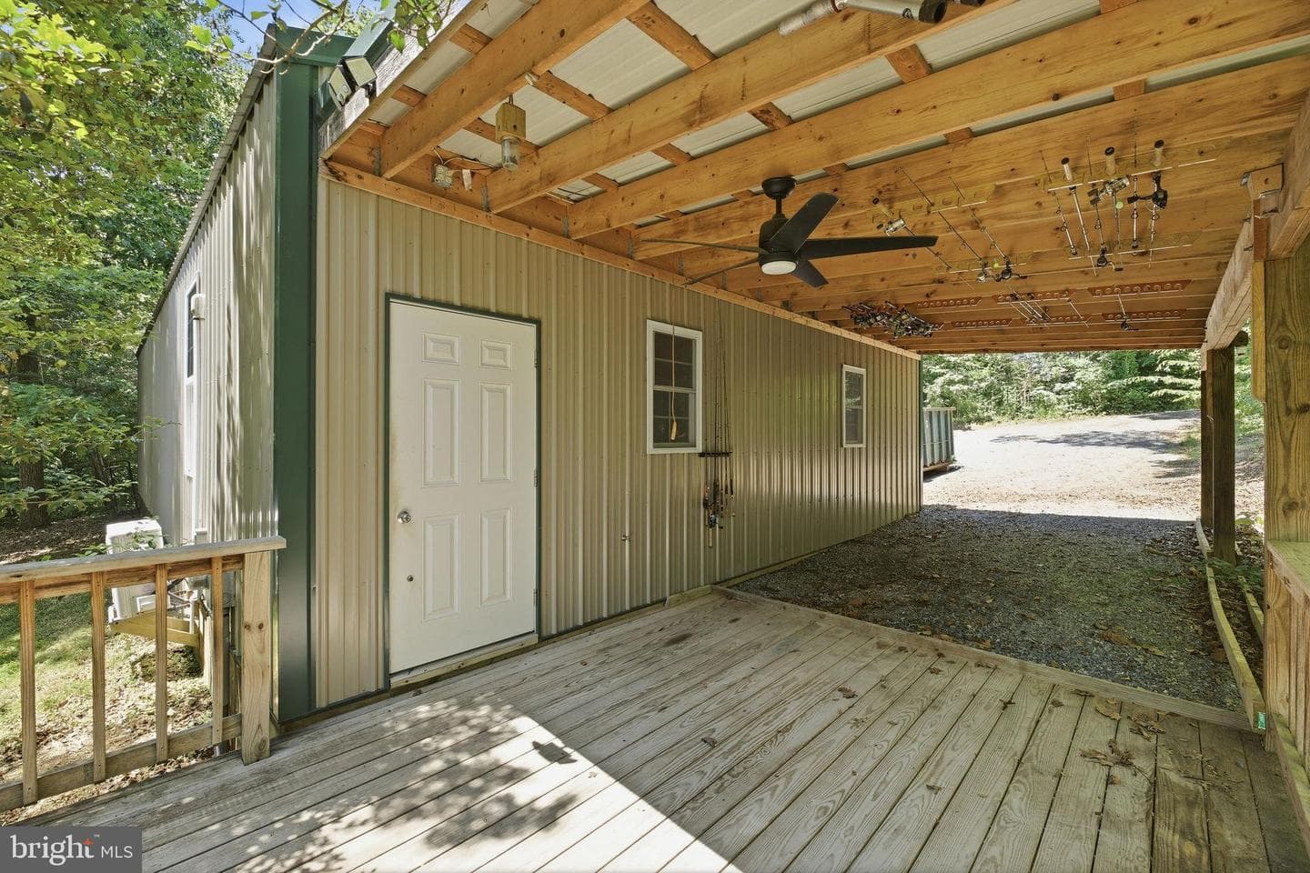 5570 Huntingtown Road photo 20