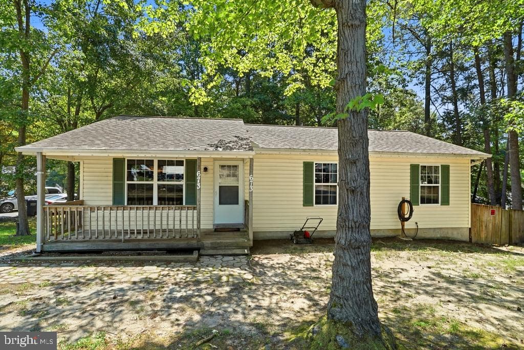 673 Grenada Lane photo 18