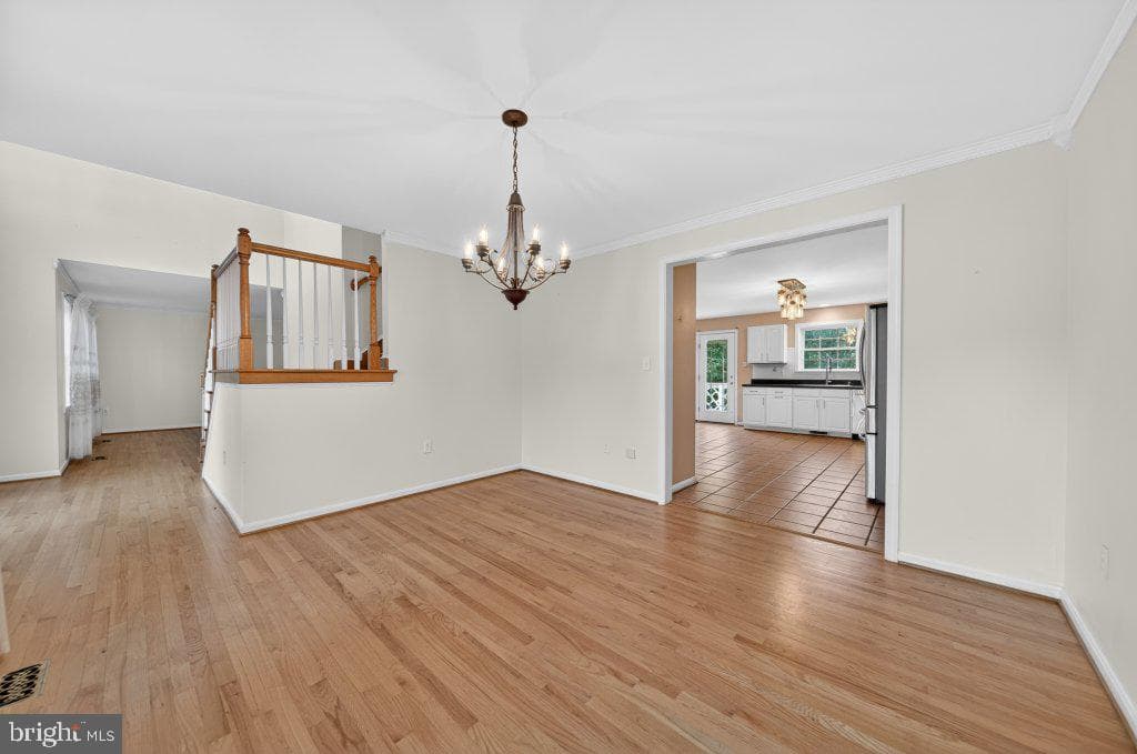 9290 Baker Street photo 16