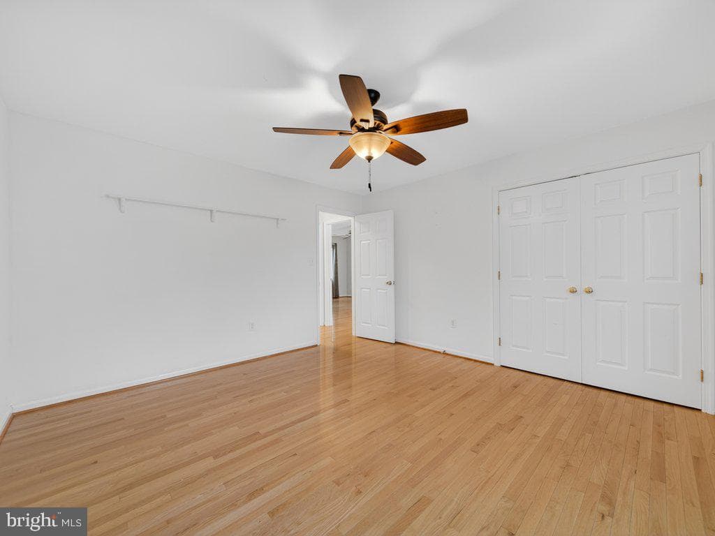9290 Baker Street photo 38