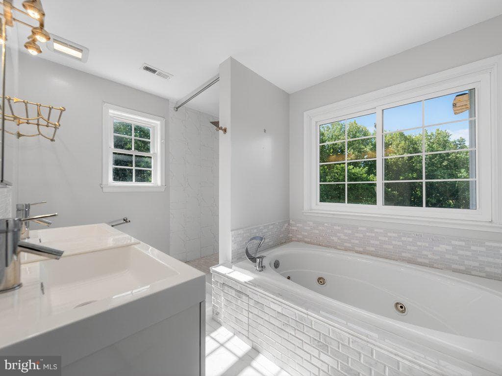 9290 Baker Street photo 41