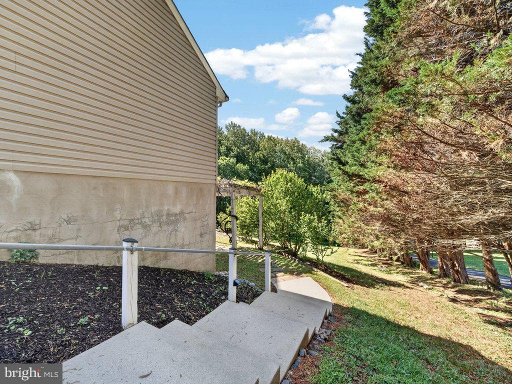 9290 Baker Street photo 60