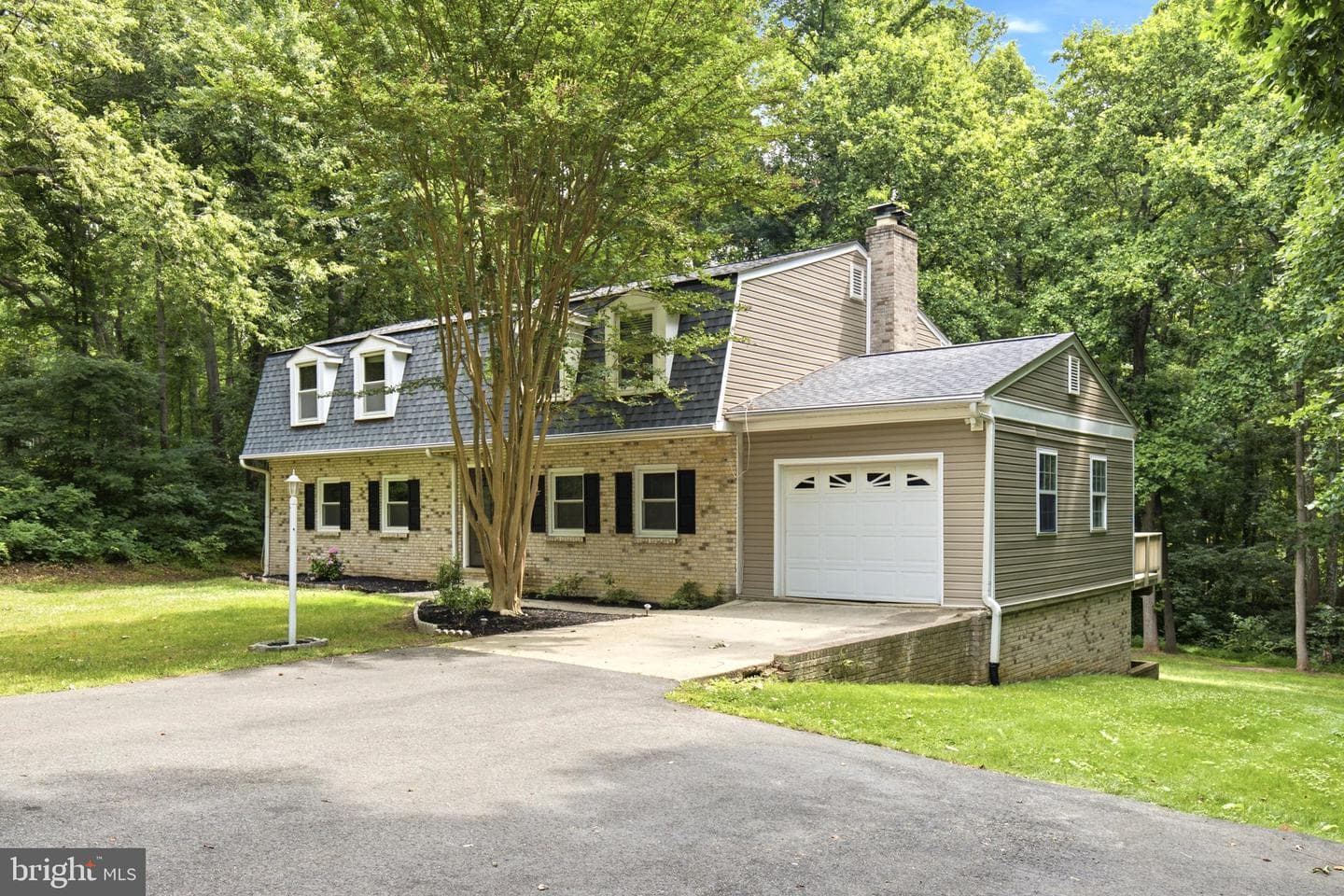 8827 Lafayette Drive photo 4