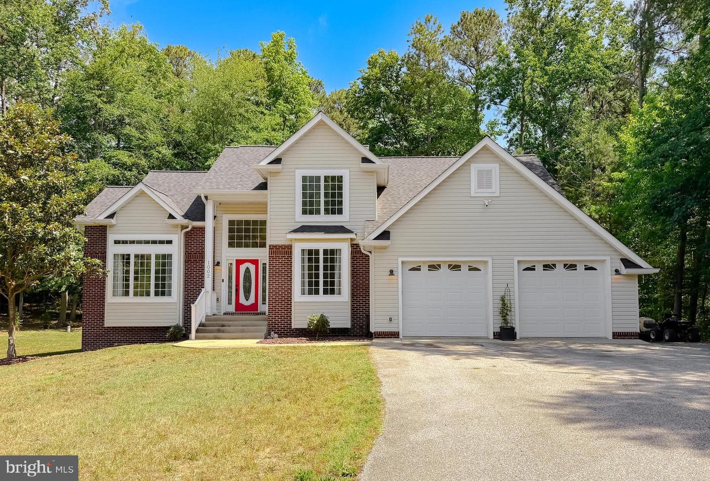 1002 Secret Court, Lusby