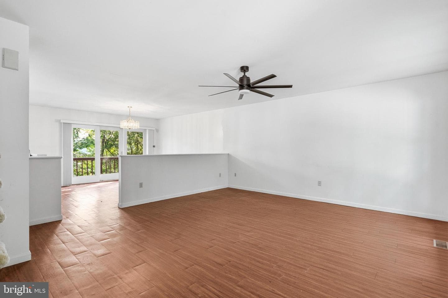 924 Chart Court photo 28