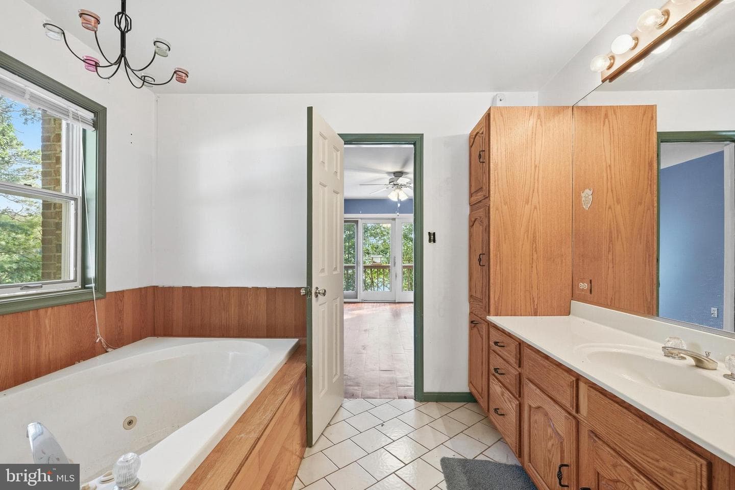 924 Chart Court photo 57