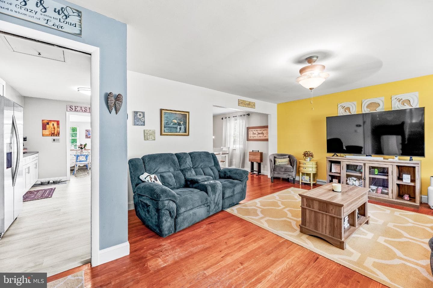 1543 Avenue B Street photo 12