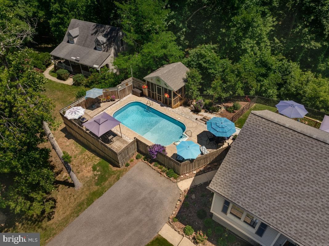 9017 Megan Circle photo 53