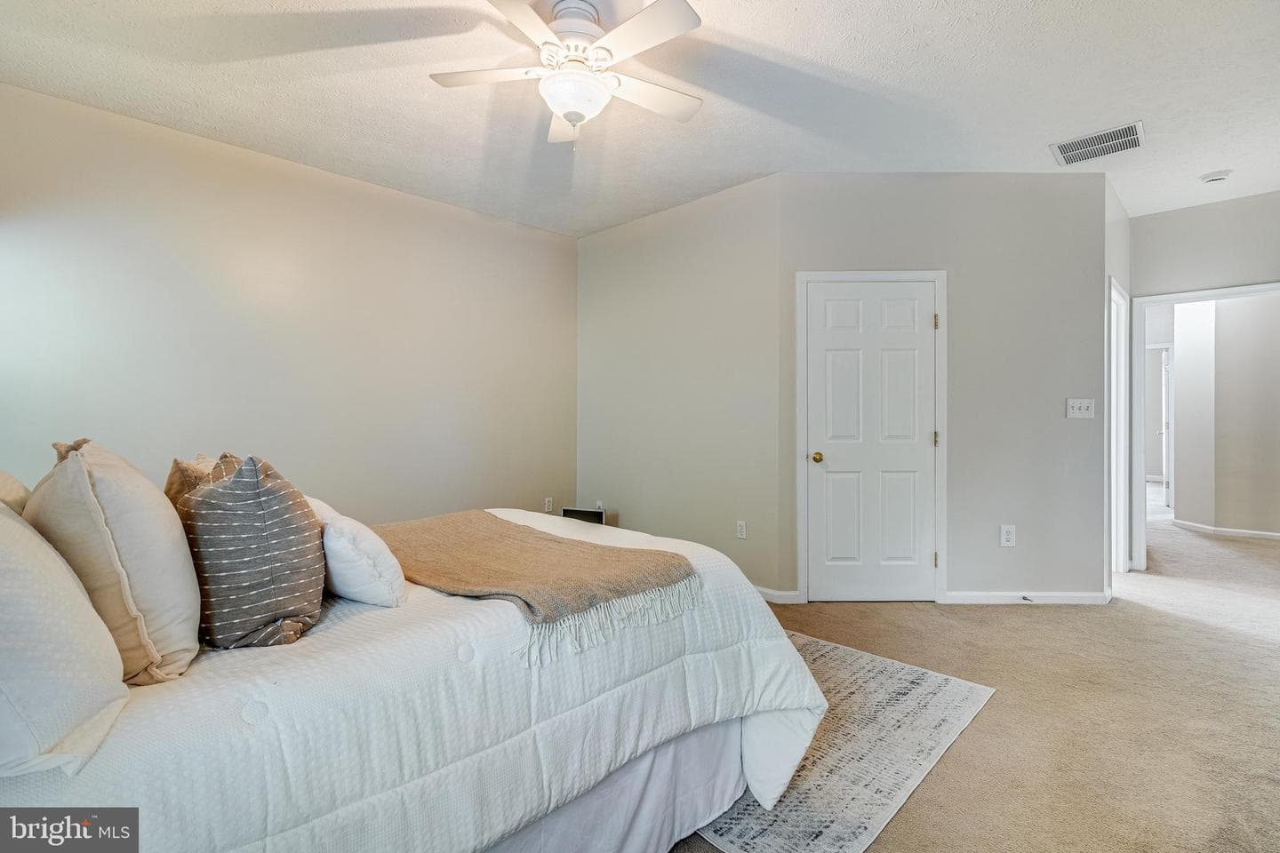 2295 Sansbury Drive photo 23